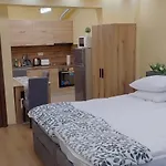 студиа за гости славяни *