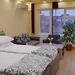 студиа за гости славяни Apartament
