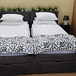 Apartament студиа за гости славяни