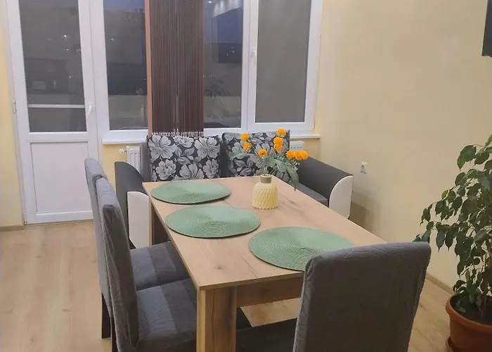 Апартамент студиа за гости славяни