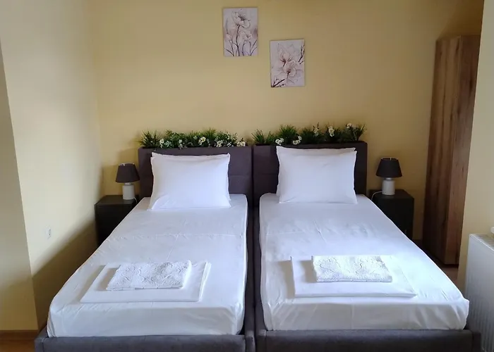 Апартамент студиа за гости славяни